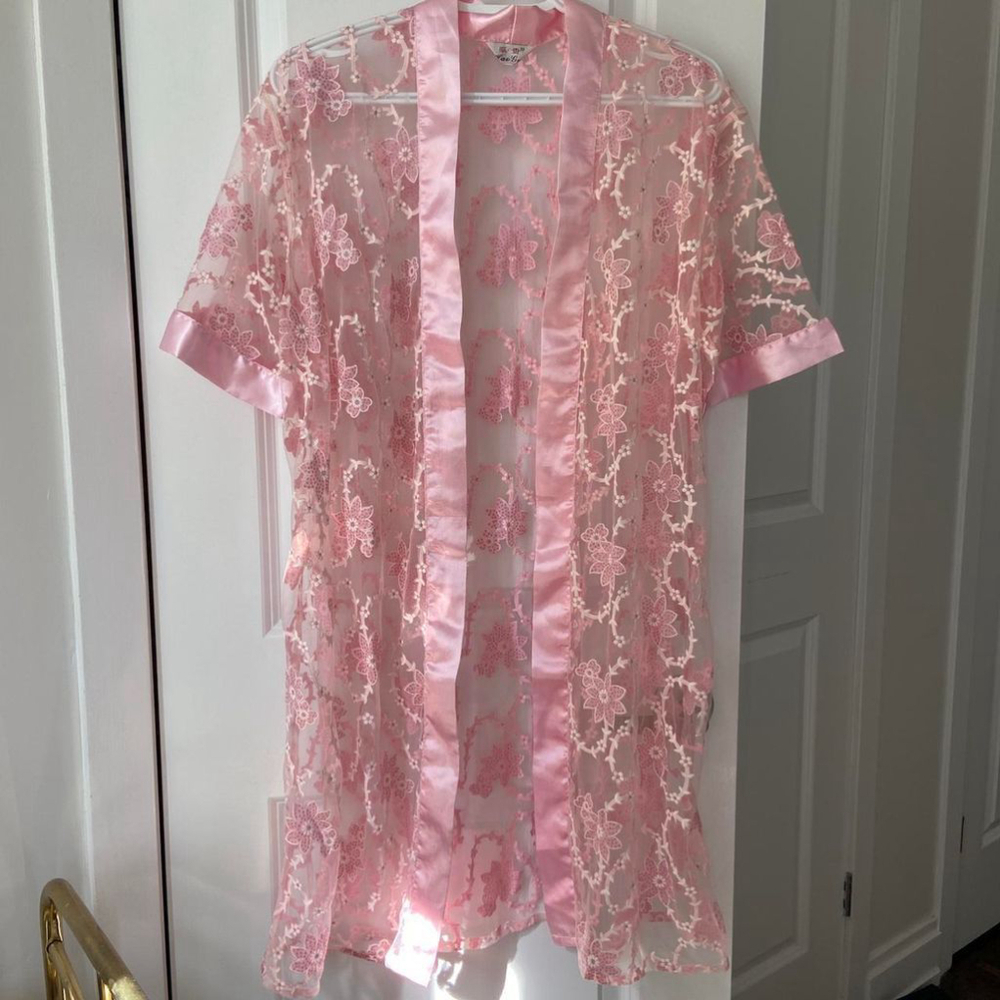 Vintage Floral Sheer Pink Robe (M)